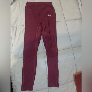 Maroon TLF leggings!!